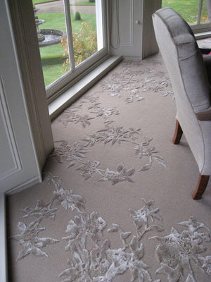 Area Rugs vs. Wall-to-Wall Carpeting: 5 Key Differences to Help You Choose the Perfect Floor Covering