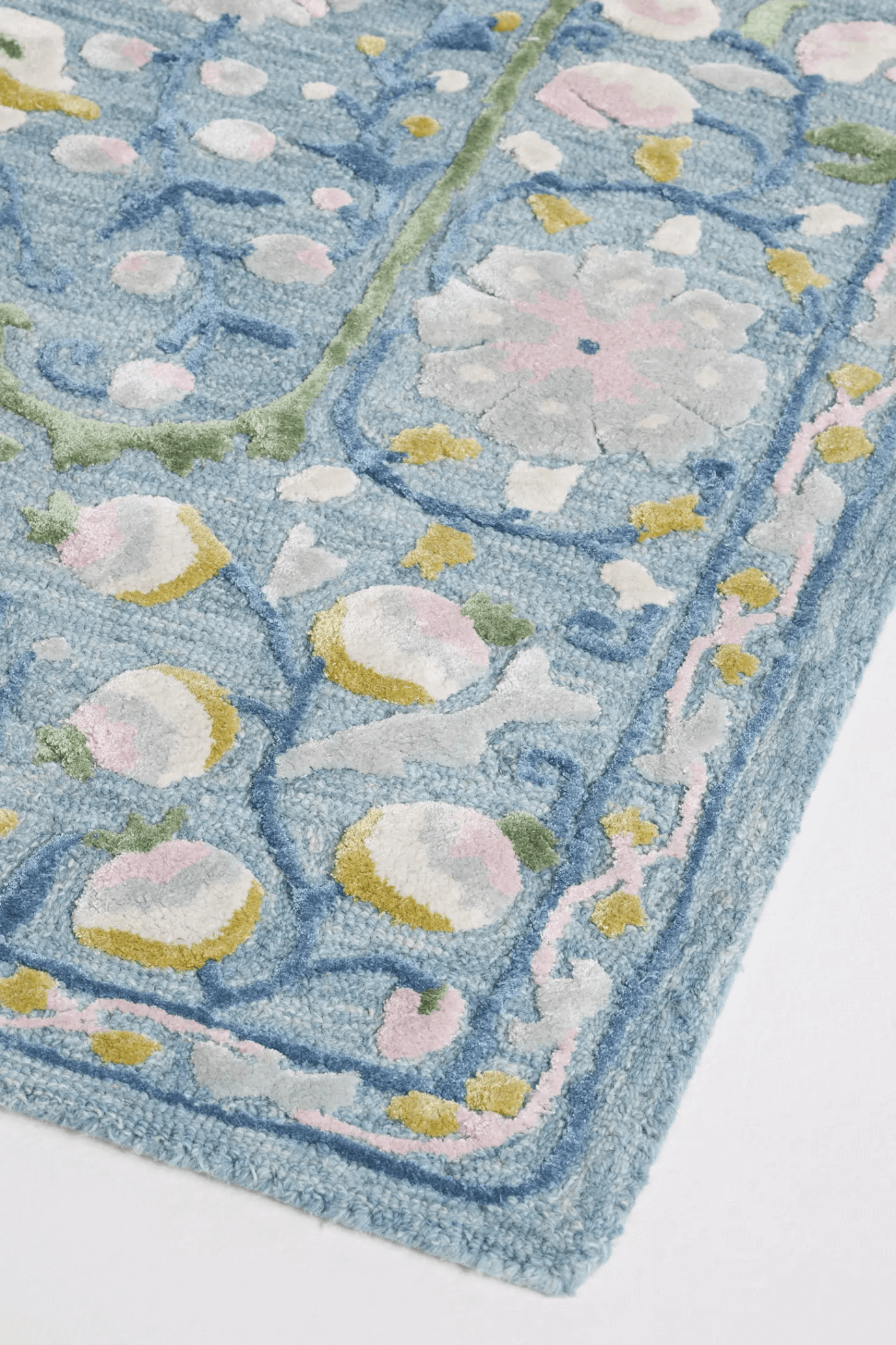 Celestia Medallion Hand-Tufted Rug