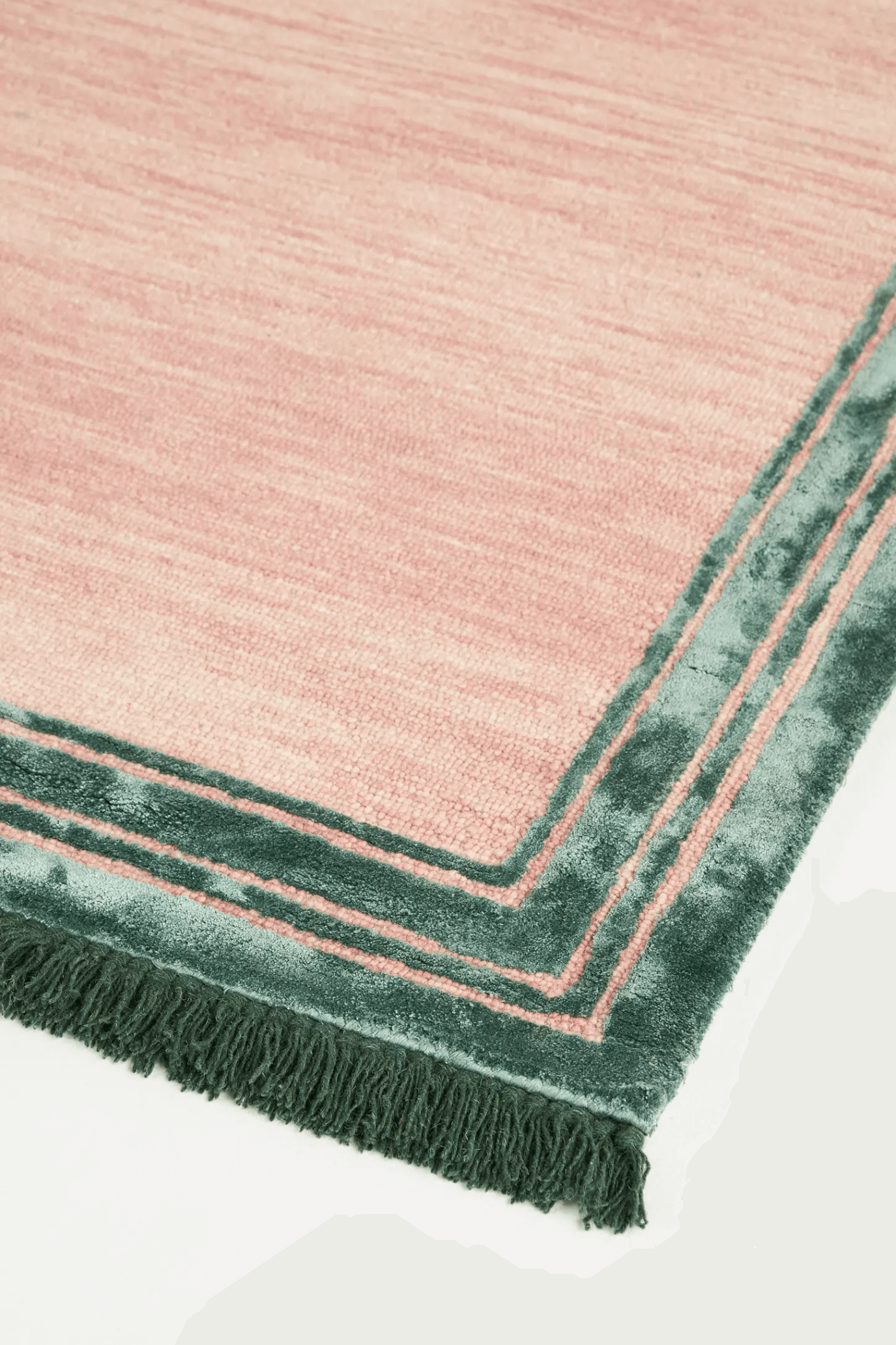 Verdant Weave Tassel Rug