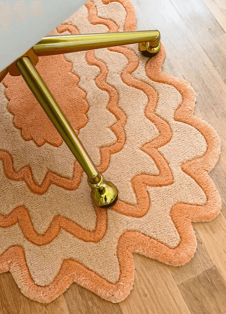 Bursty Oval Hand-Tufted Wool Rug