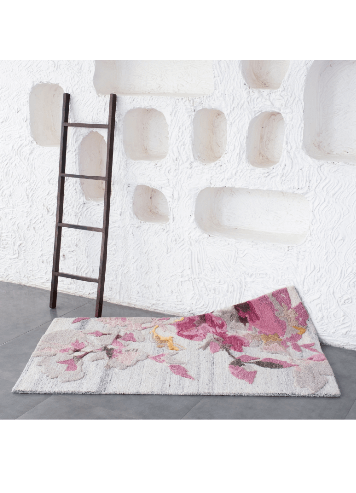 Floral Majesty Hand-Tufted Rug