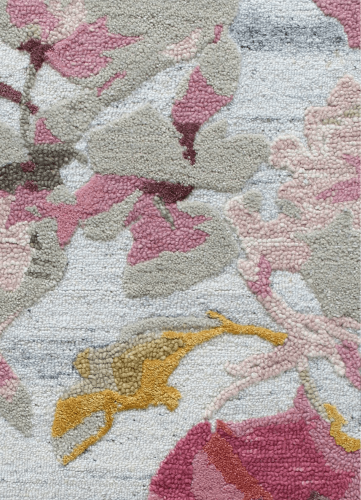 Floral Majesty Hand-Tufted Rug