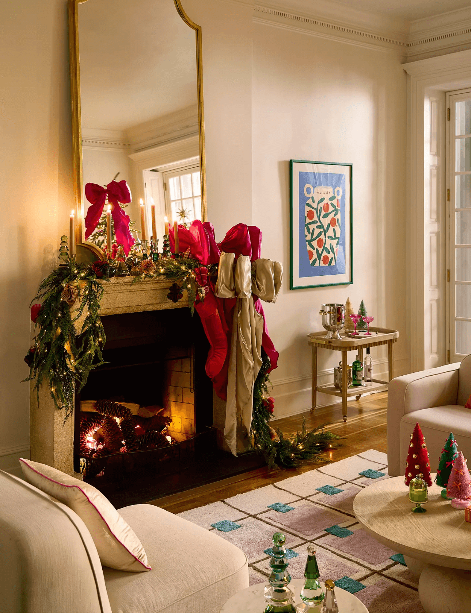 Geometric Elegance Wool-Viscose Blend Rug