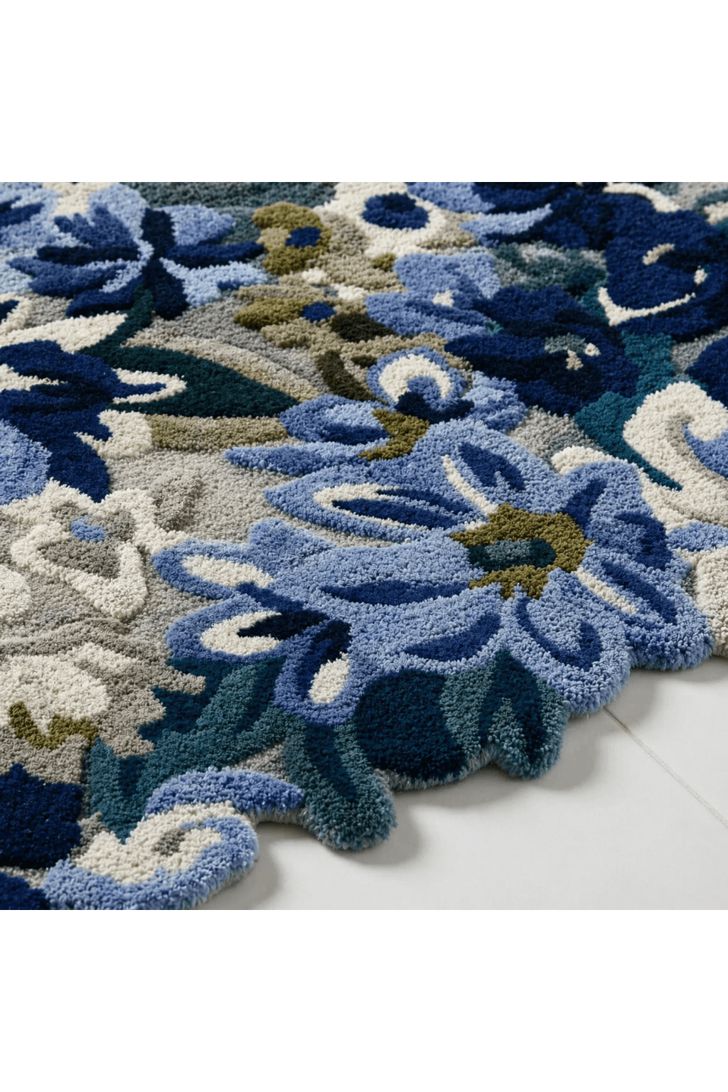 Azure Bloom Hand-Tufted Floral Rug