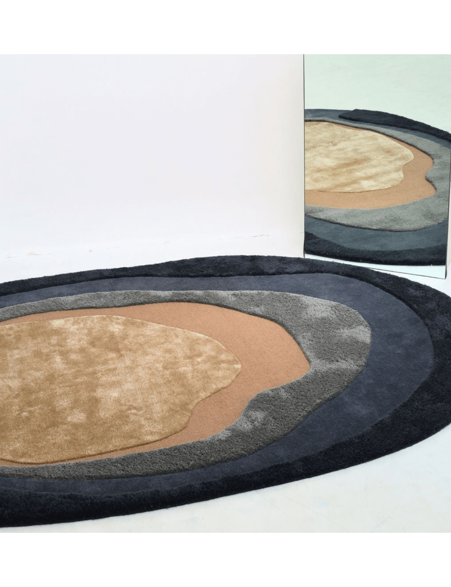 Radiance Oval Handmade Rug