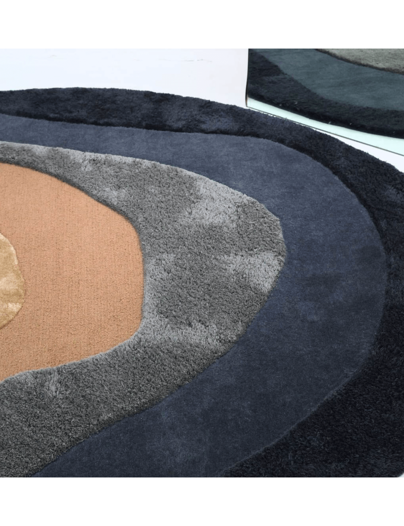 Radiance Oval Handmade Rug