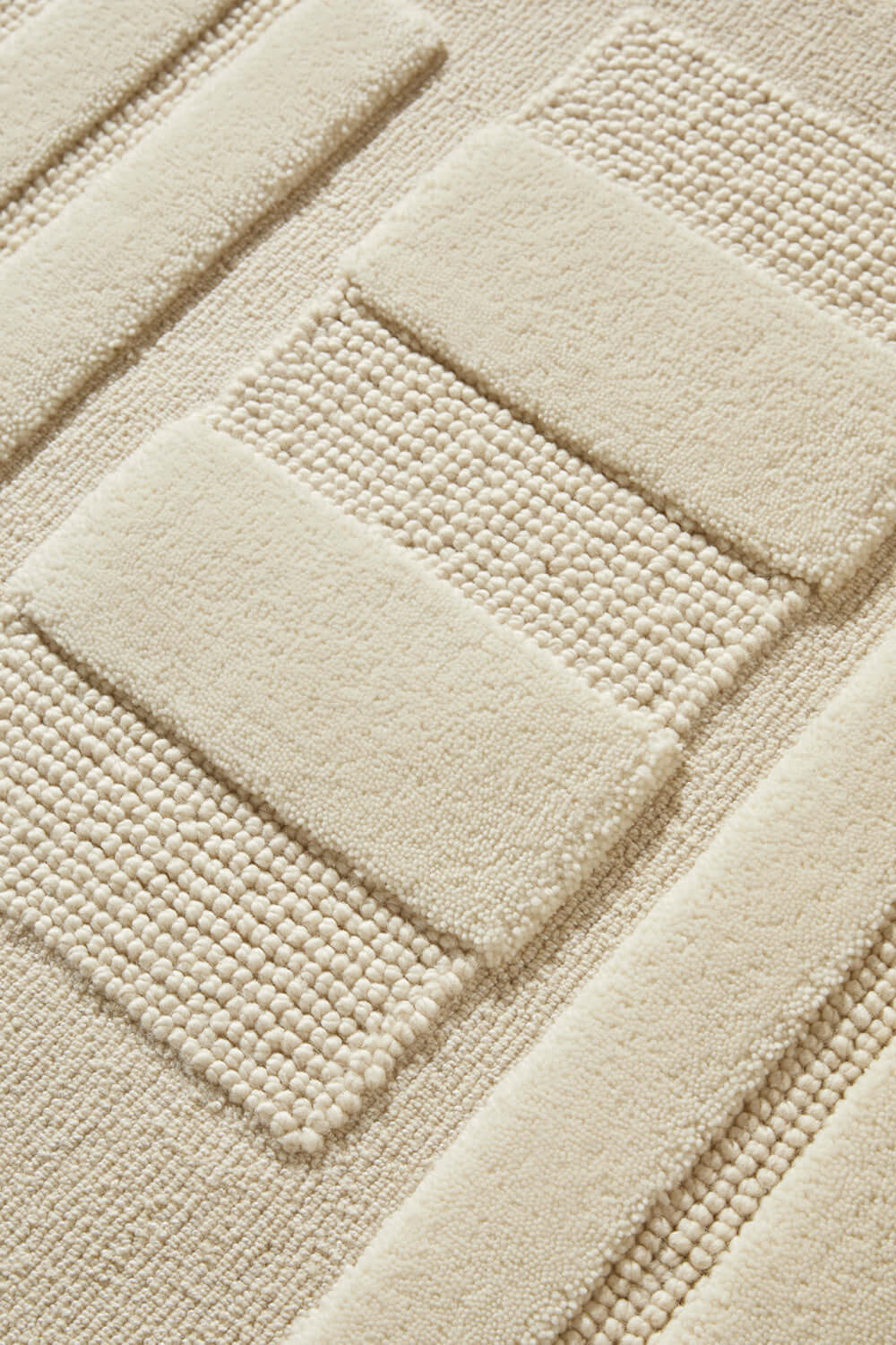 Sound Hybrid-Tufted Rug