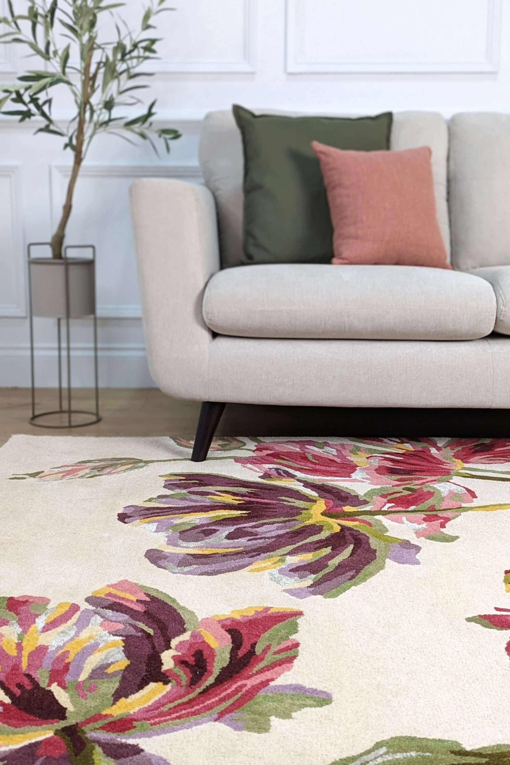 Gosford Cranberry Hand-Tufted Rug