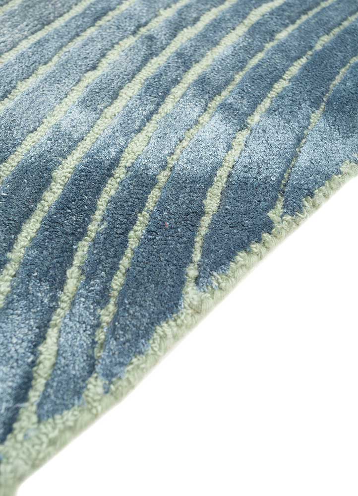 Mystara Rug – Mystical Elegance in Every Thread