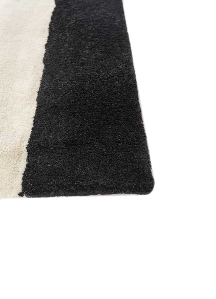 Undyed White & Ebony Hand Runner