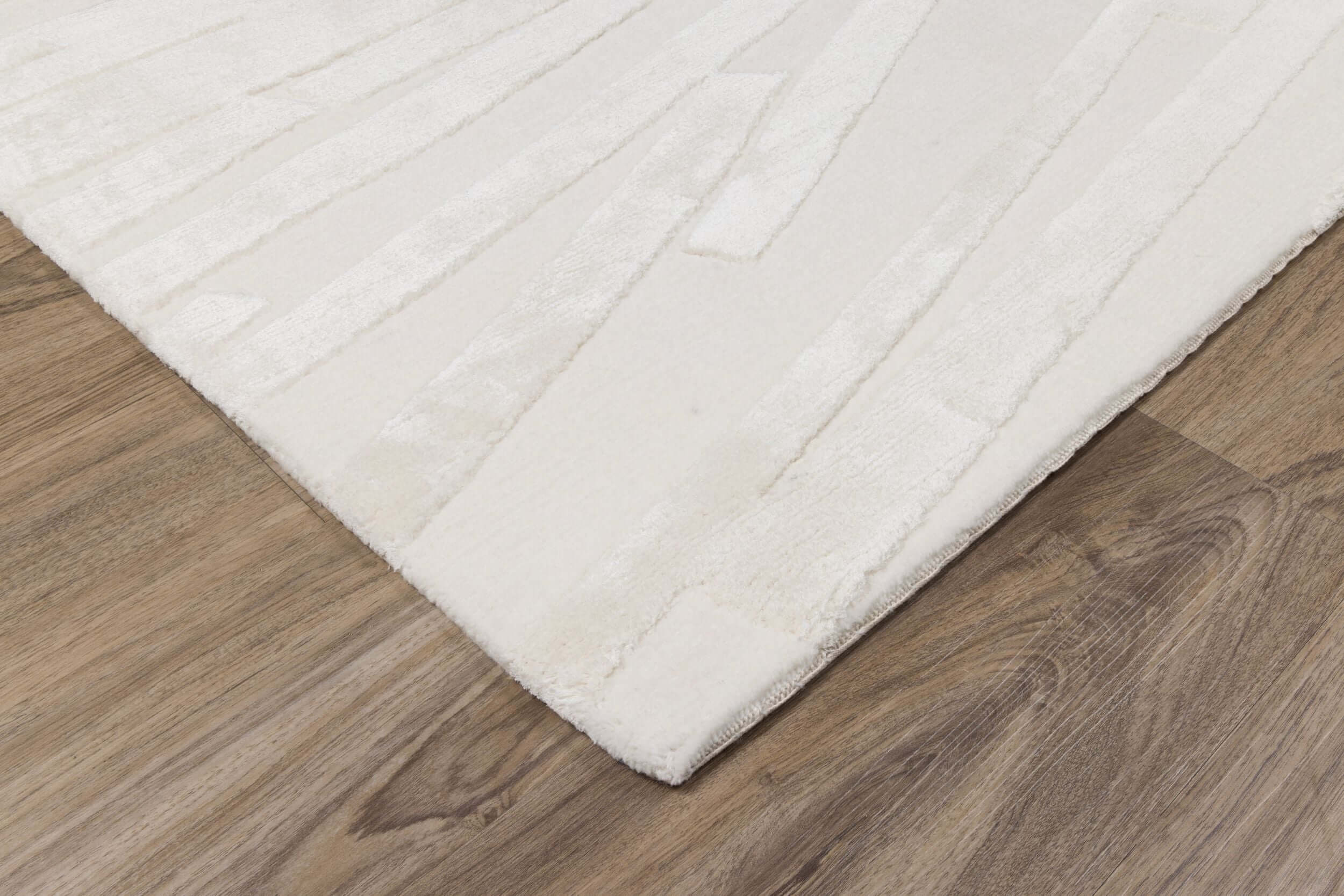 Endie Ivory Geometry