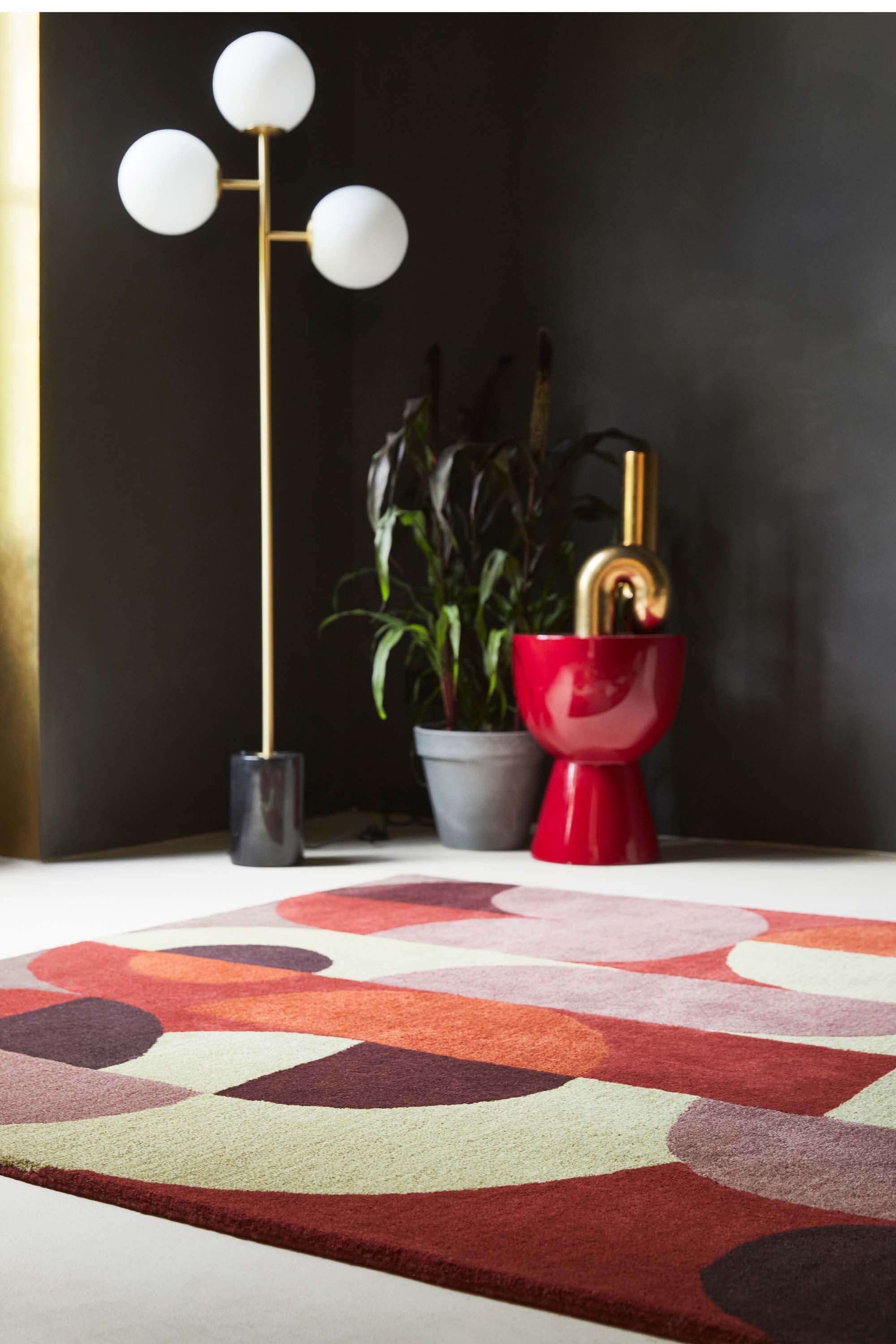 Red Pale Modern Hand-Tufted Rug