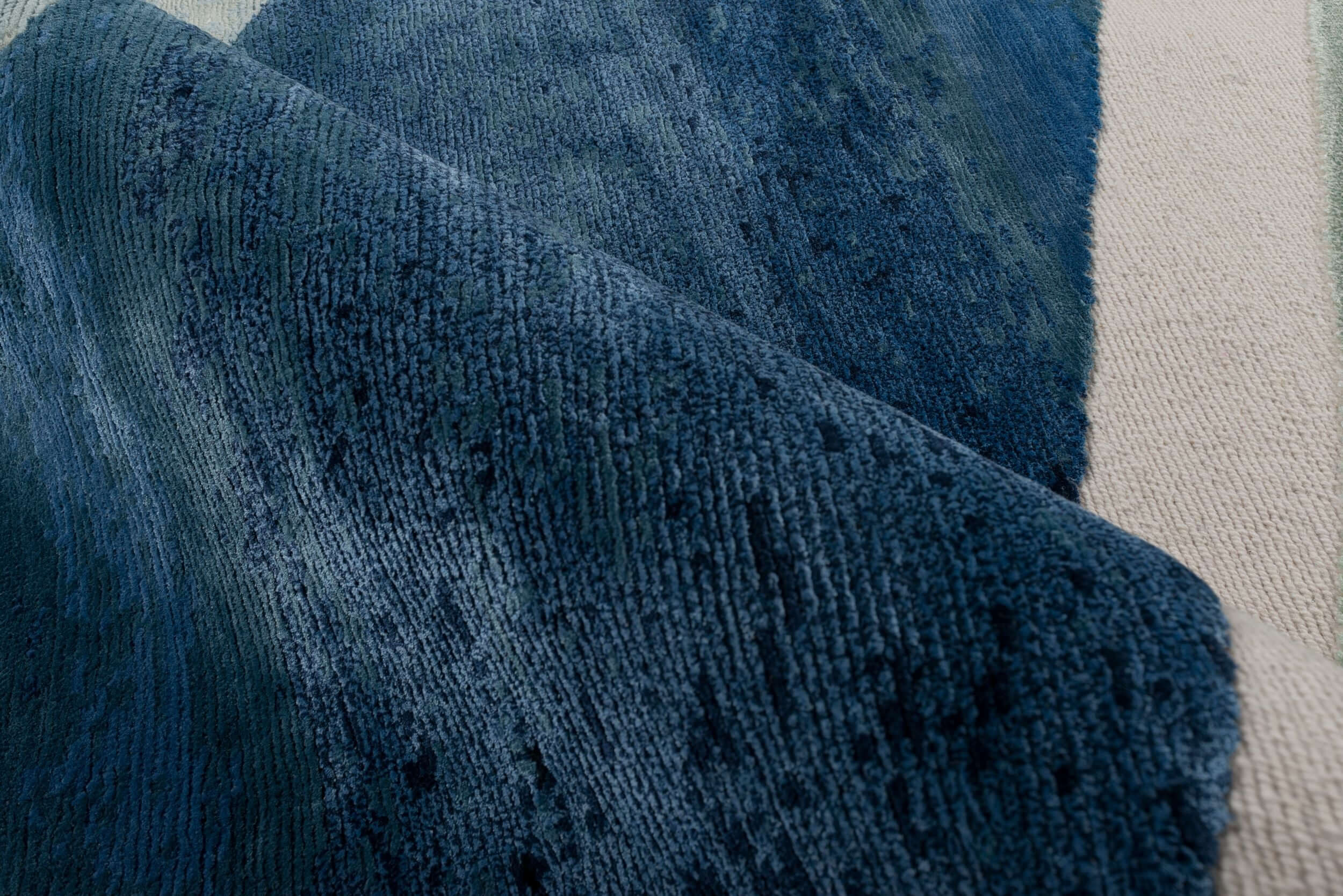 Cean Aquamarine Geometry