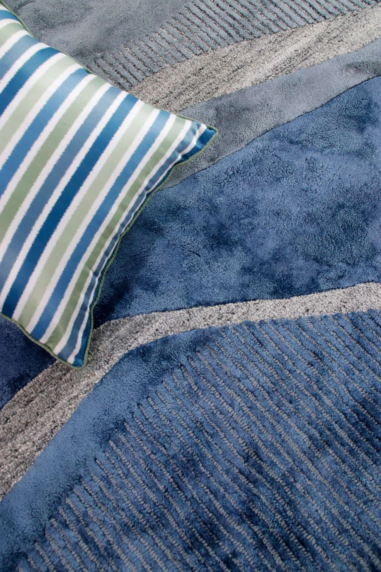 Azure Haze Modern Rug