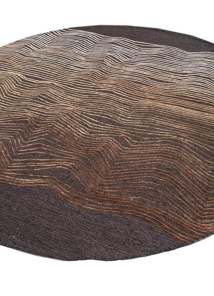 caviar/tobacco hand tufted Rug