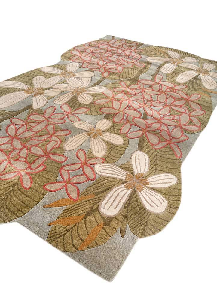 off white/medium green Floral Hand Tufted Rug