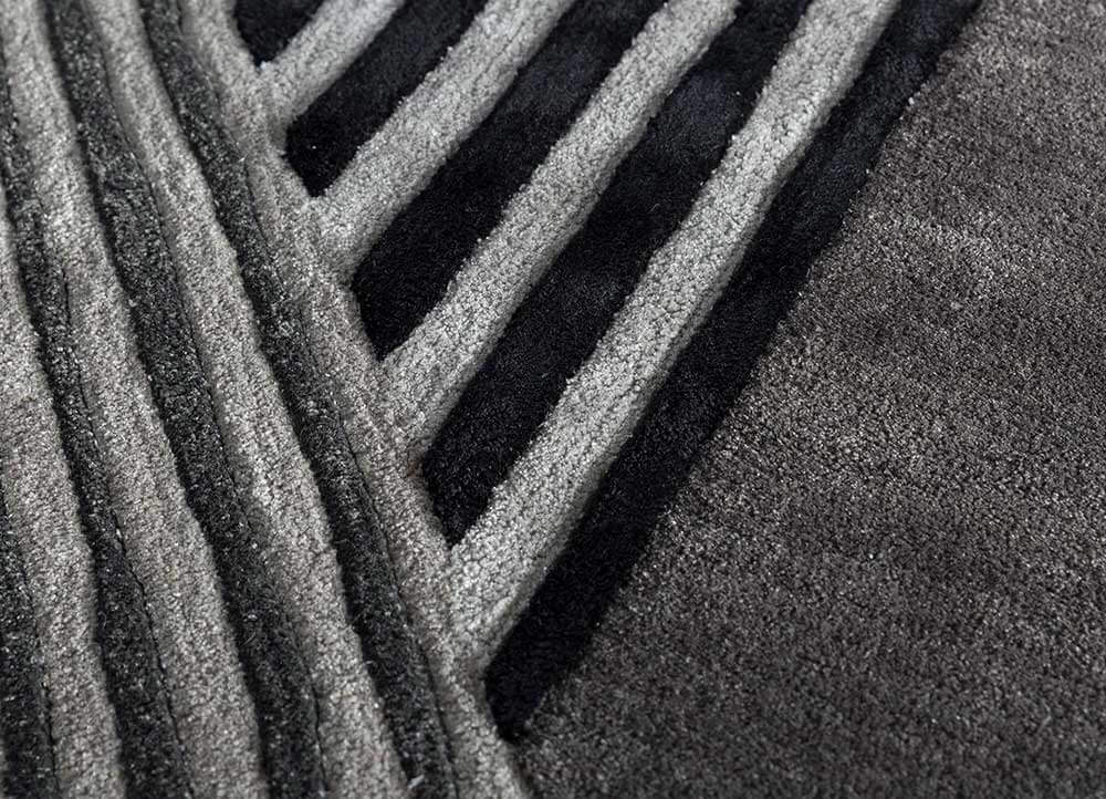 Liquorice/Classic Gray Hand Tufted Rug