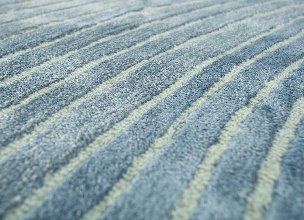 Mystara Rug – Mystical Elegance in Every Thread