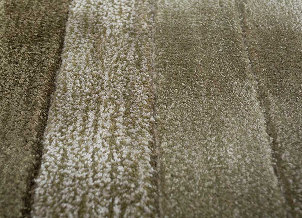 leaf green hand tufted Rug