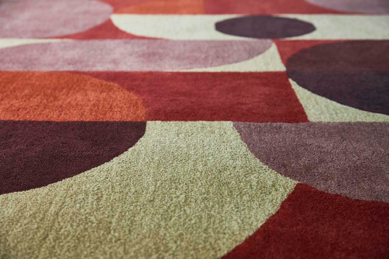 Red Pale Modern Hand-Tufted Rug