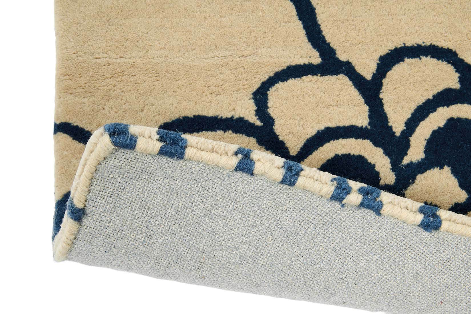 Floral Midnight Hand-Tufted Rug