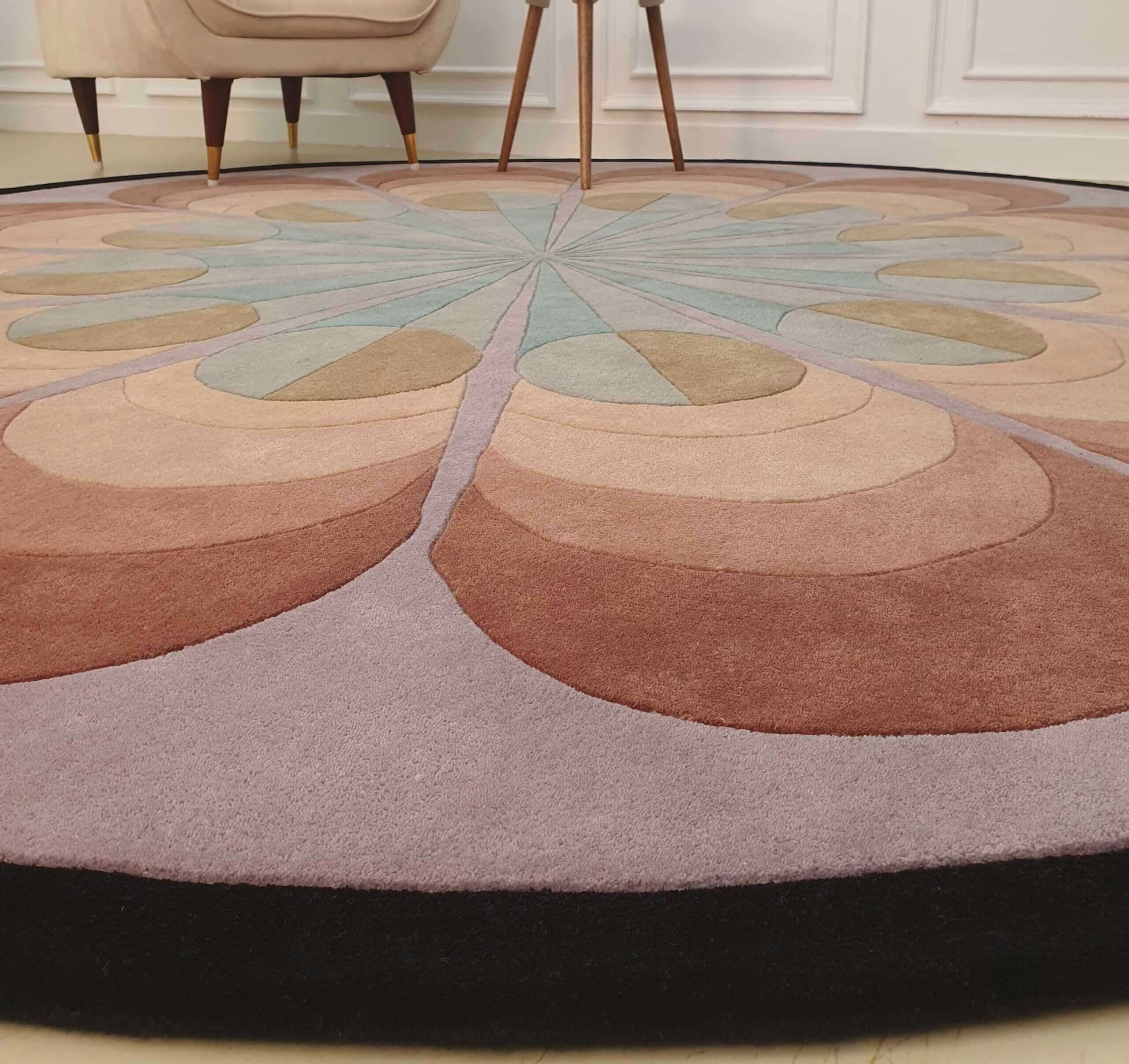 Retro Bloom – Kaleidoscope Round Rug