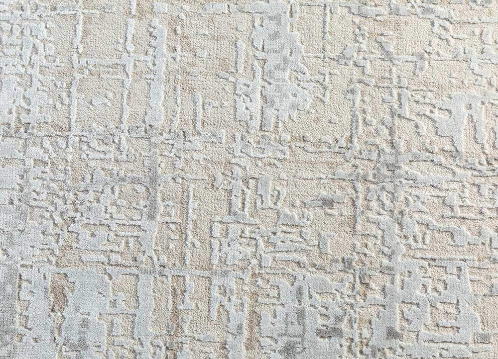 Antique White & Bluebell Hand-Knotted Rug