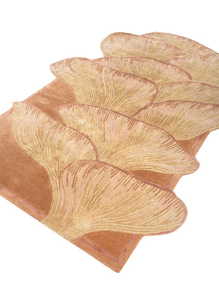 Golden Glow Hand-Tufted Shape Rug