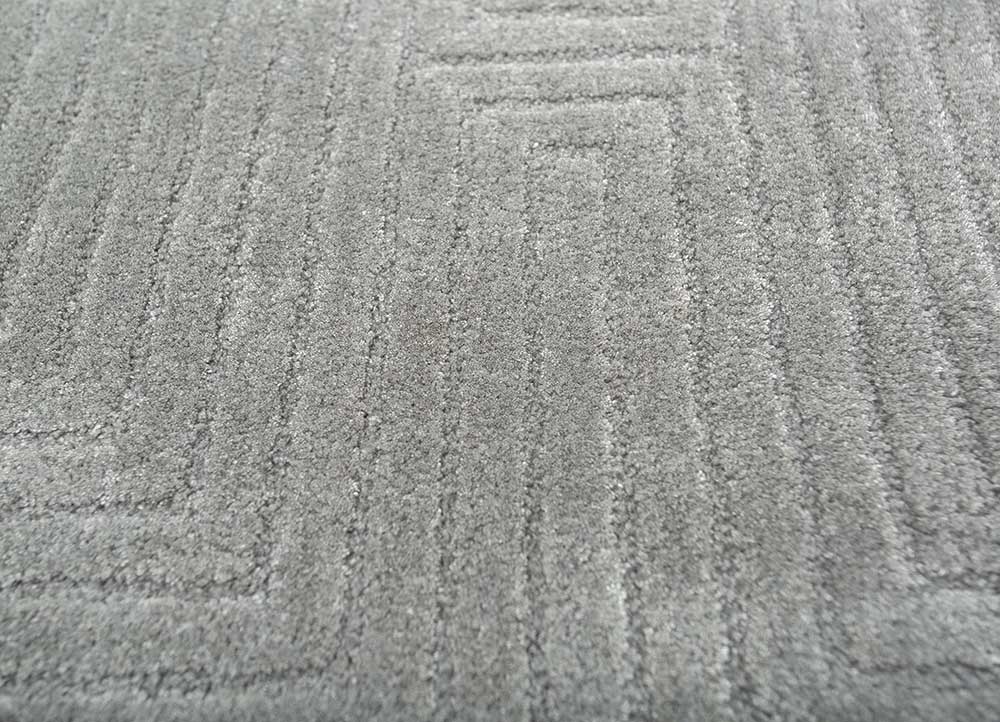 Grey Tranquil Hand-Tufted Rug