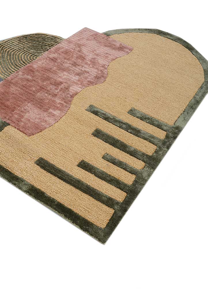 Amber Gold/Light Coral Hand Tufted Rug