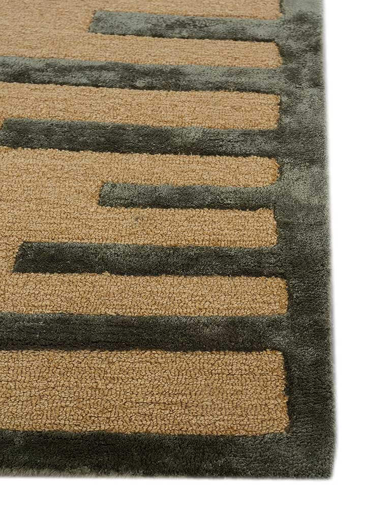 Amber Gold/Light Coral Hand Tufted Rug