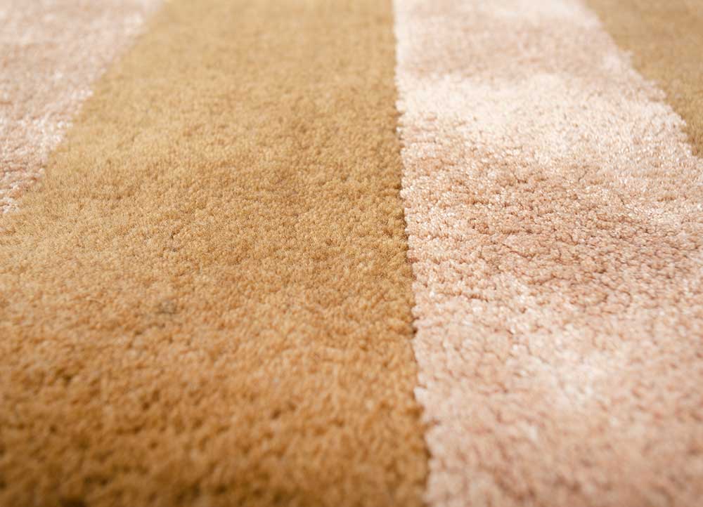 Capri/Peacock Blue Hand Tufted Rug