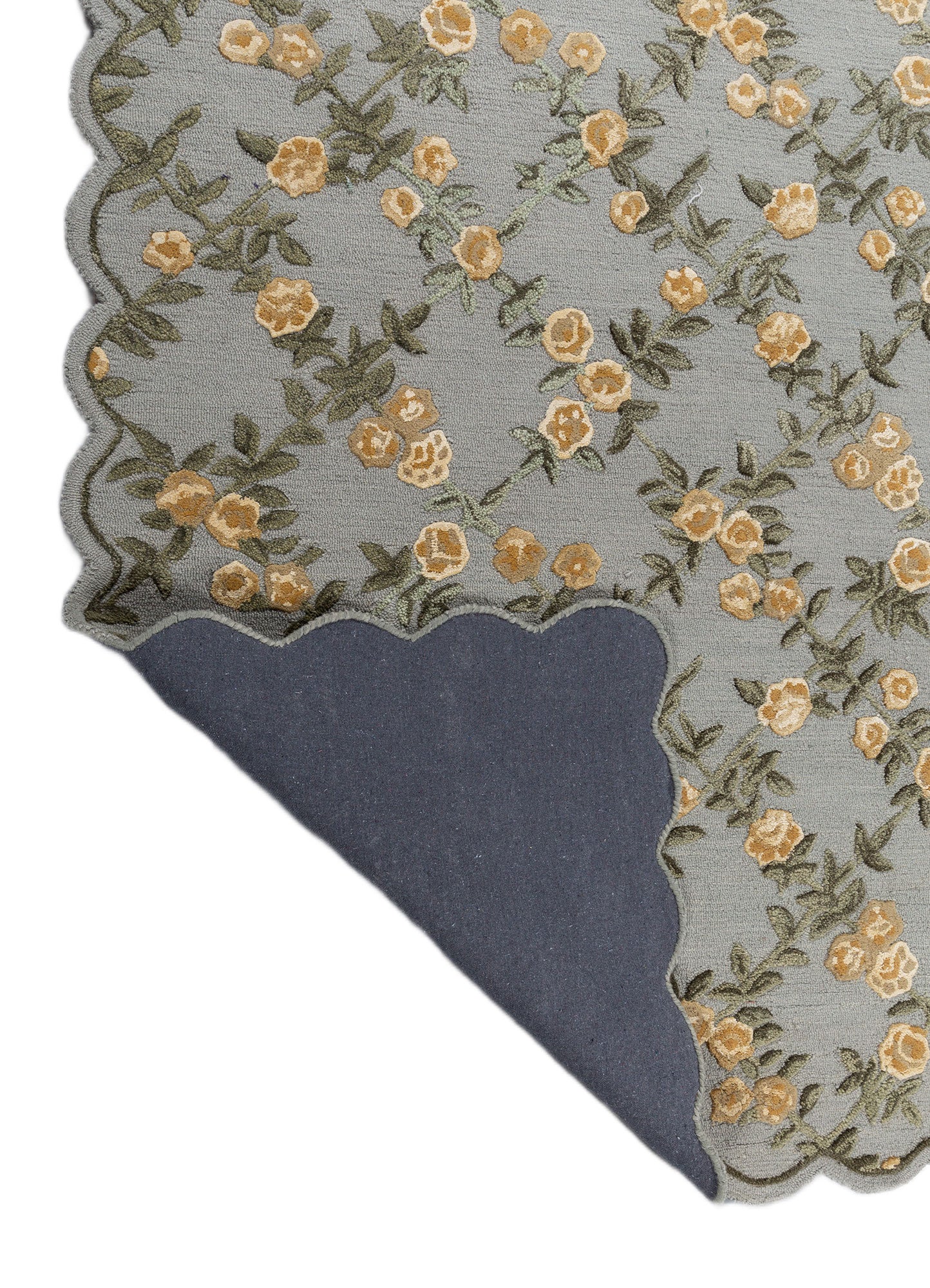 Golden Meadow Scalloped Wool Rug