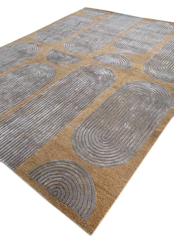 Nickel Elegance Hand-Tufted Rug