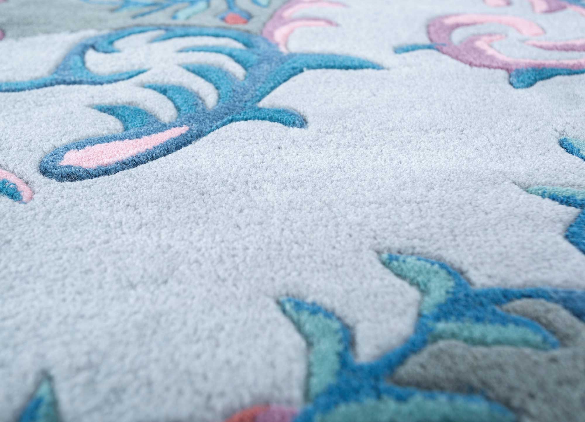 Classic Blue Floral Oval Rug