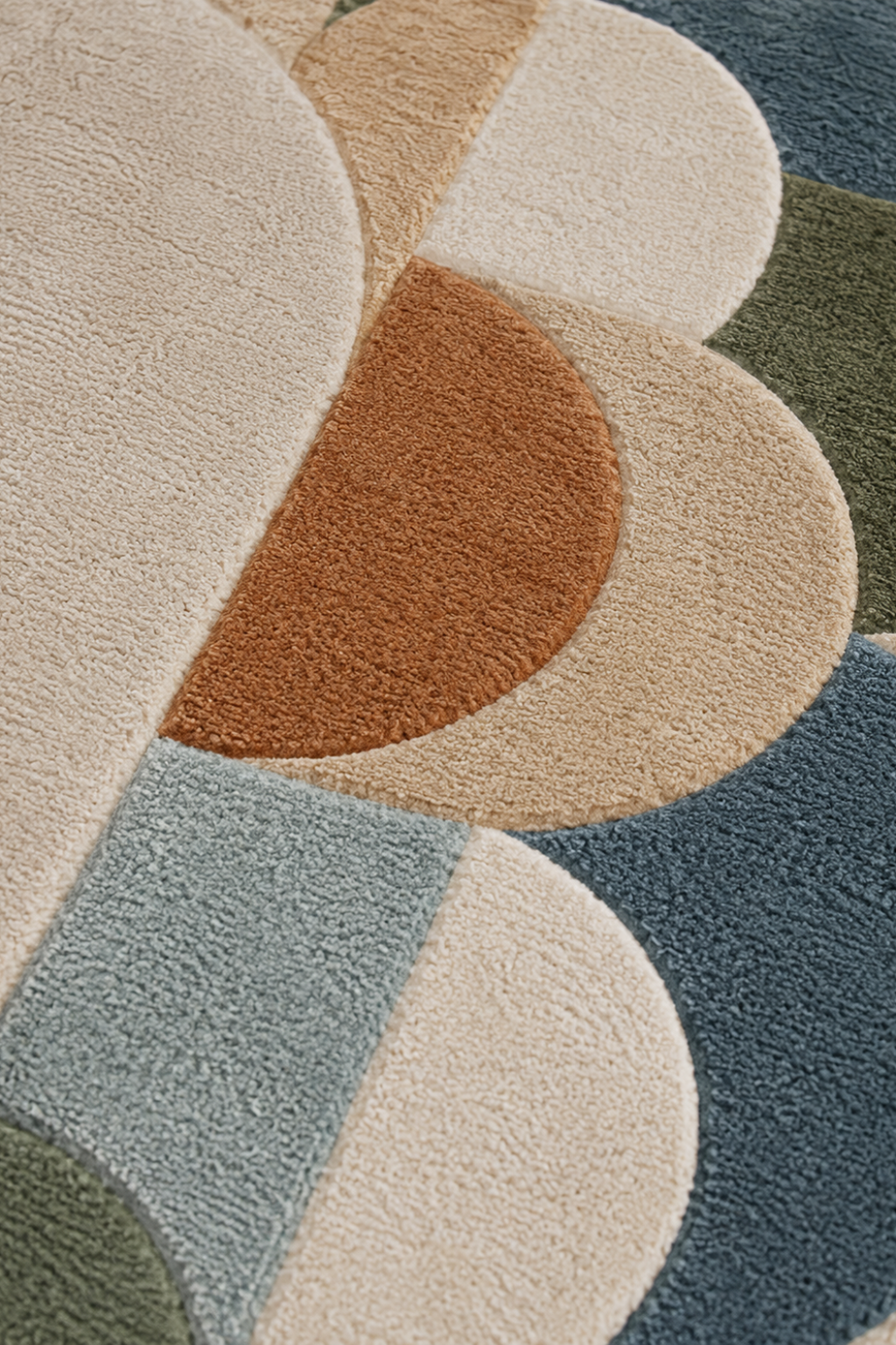 Solara Bloom Oval Rug