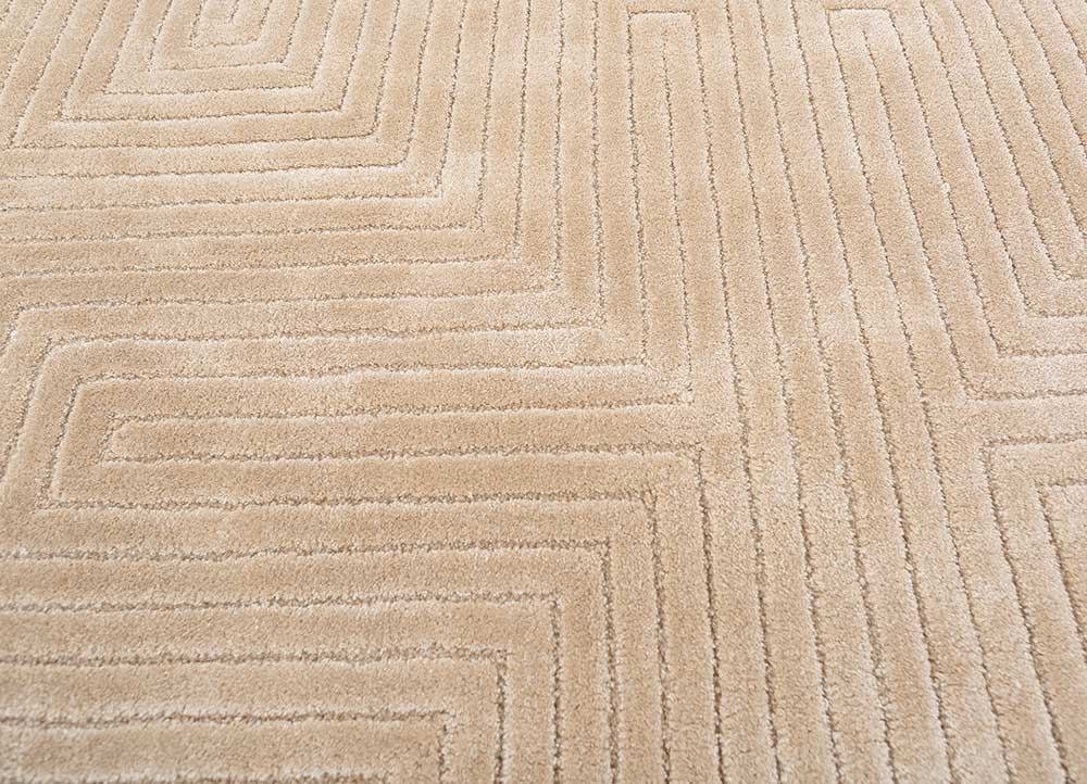 Tan Serenity Hand-Tufted Rug