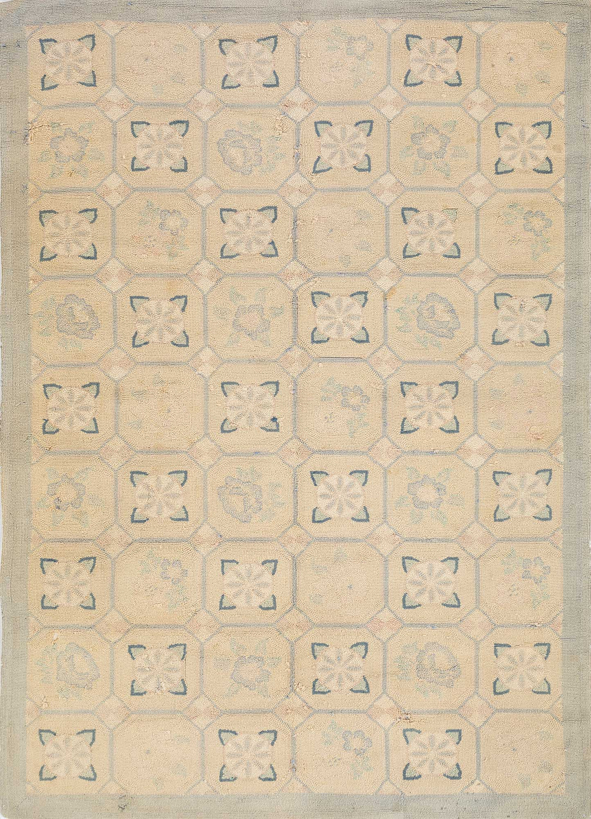 Loop Trellis Rug