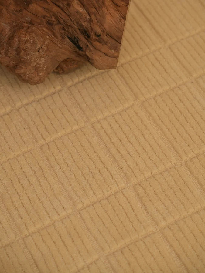 The Whitestone – Hand-Tufted Wool Rug